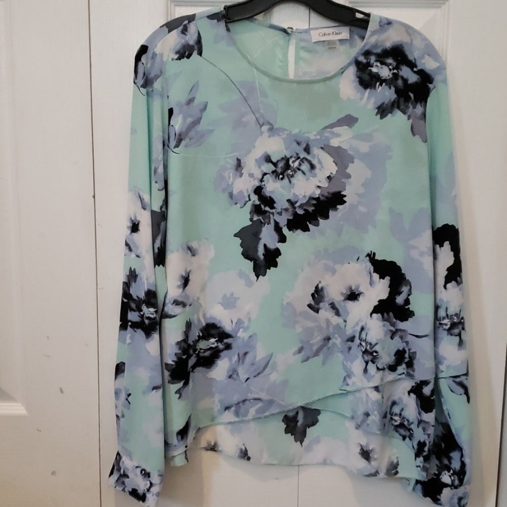 Women's Calvin Klein long sleeve floral blouse